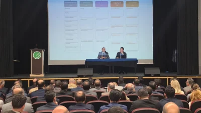KARS – BHA Halk Eğitim Merkezi salonunda düzenlenen toplantıda, 14