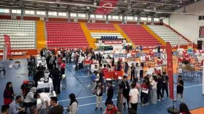 KARS – BHA Kars’ta gençlerin teknoloji alanındaki yeteneklerini geliştirmelerine yönelik