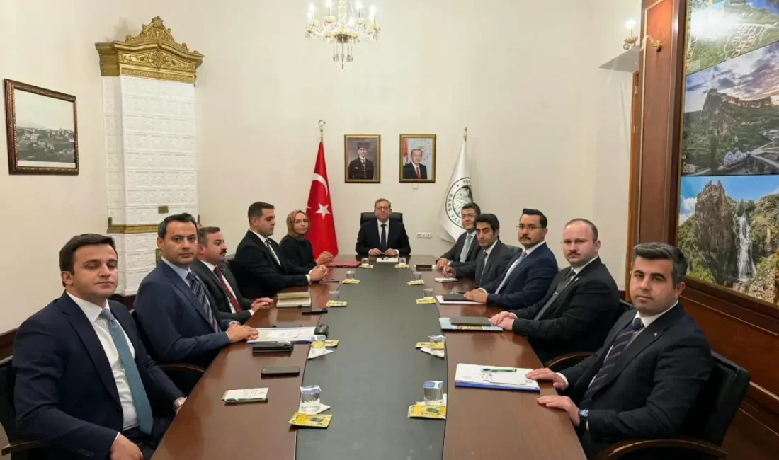 Kars Valiliği’nden asayiş ve yatırım toplantısı KARS – BHA Kars Valisi Ziya Polat’ın başkanlığında, Vali Yardımcıları