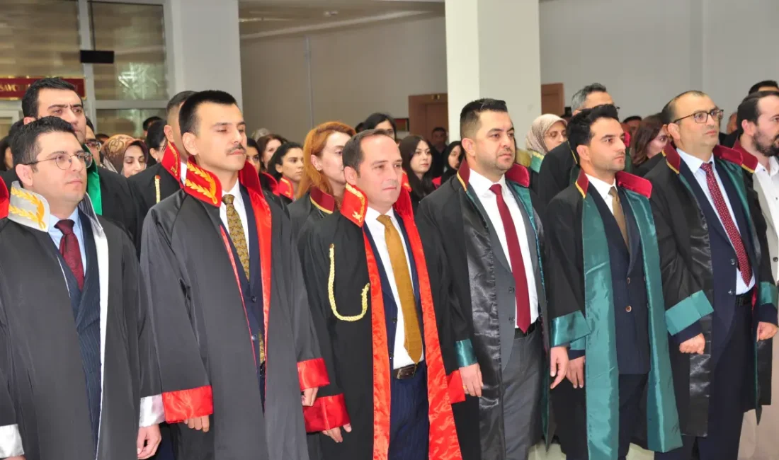 Kars’ta Yeni Adli Yıl Başladı KARS – BHA Yargı mensupları ve adliye çalışanlarının katıldığı törende;