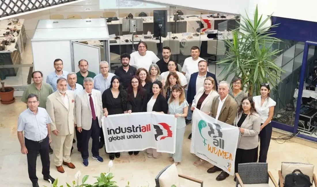 Özçelik-İş Genel Sekreteri Koç, IndustriALL Türkiye Kadın Ağı Toplantısı’na katıldı ANKARA – BHA IndustriALL Küresel Sendika tarafından düzenlenen “Türkiye Kadın