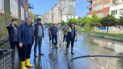 RİZE – BHA Rize’nin Pazar ilçesinde etkili olan kuvvetli yağışın