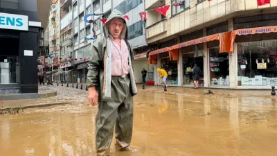 RİZE – BHA Pazar ilçesinde gece boyunca etkili olan sağanak