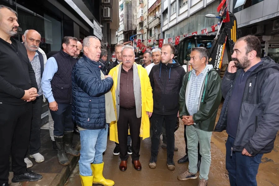RİZE – BHA Rize’nin Pazar ilçesinde dün gece etkili olan