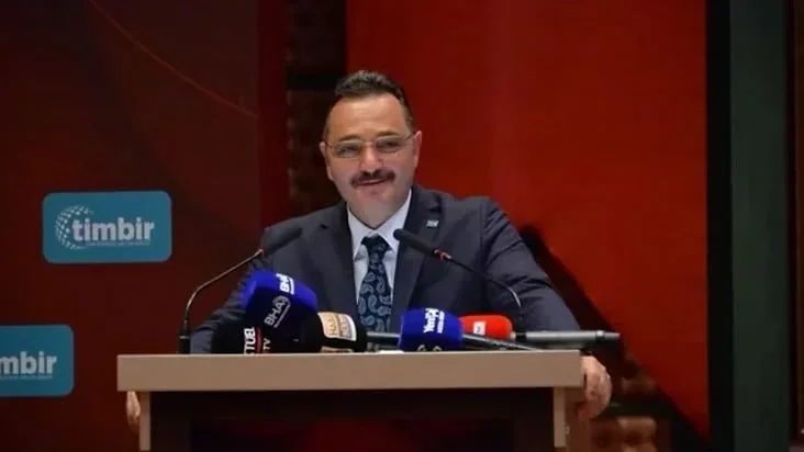 Gazetecinin kim olduğunu tarif etmeden ilerleyemeyiz ANKARA – BHA Türk İnternet Medya Birliği (TİMBİR) Genel Başkanı