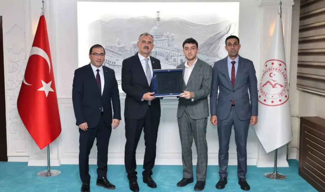 SERVET ARSLAN / AĞRI – BHA  Ağrı Valisi Dr. Önder