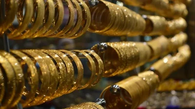 Küresel piyasalarda altın üzerindeki satış baskısı devam ederken gram altın