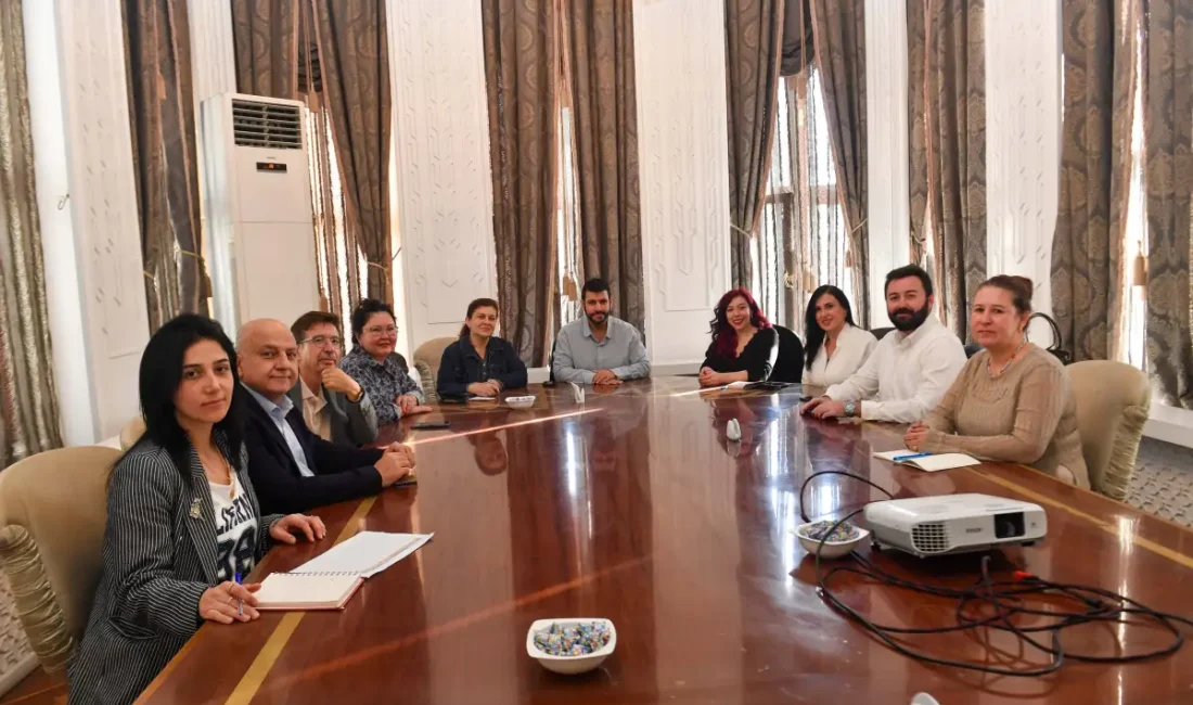 Ankara Kent Konseyi Kültür Sanat Meclisi yeni dönem çalışmalarına başladı ANKARA – BHA Ankara Kent Konseyi Kültür Sanat Meclisi Yürütme