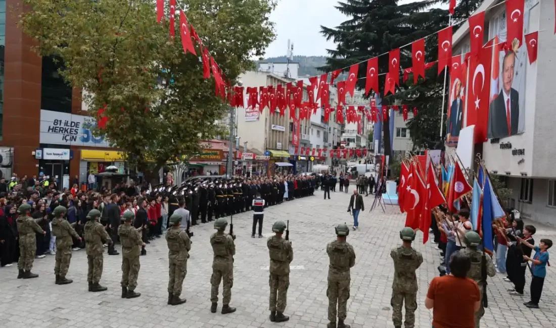 Bayram SARAYOĞLU / BHA Milli İrade Meydanı’nda düzenlenen tören, Vali