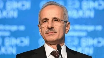 Ulaştırma ve Altyapı Bakanı Abdulkadir Uraloğlu, Yol-İş Sendikası’nın 13. Olağan