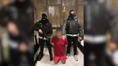 Belçika’da 2 ton kokain sevkiyatıyla bağlantılı aranan şahıs İstanbul’da yakalandı İSTANBUL – BHA İçişleri Bakanlığı, Belçika adli makamlarınca uyuşturucu madde