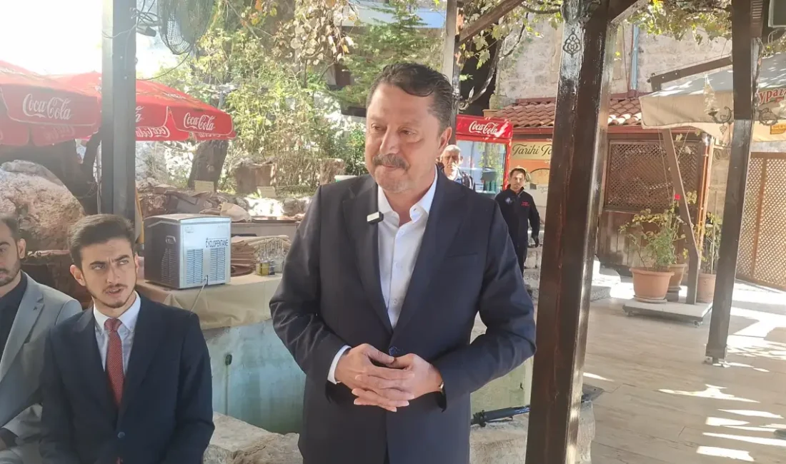 Beypazarı’nda din görevlilerine anlamlı buluşma YAŞAR TONBAK/BHA Beypazarı Belediye Başkanı Dr. Özer Kasap tarafından, Camiler