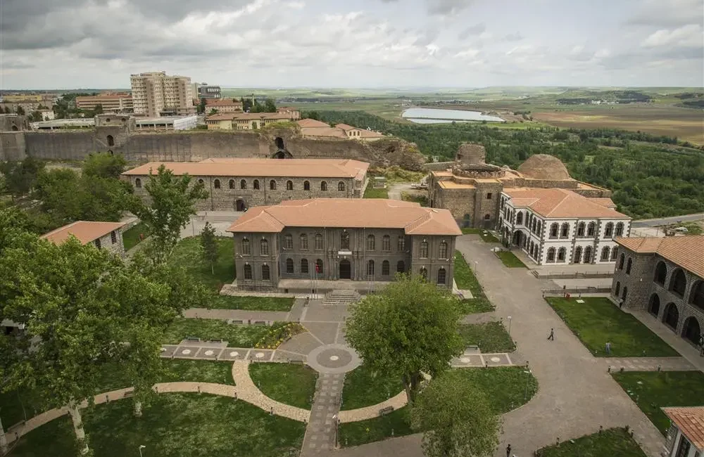 DİYARBAKIR – BHA Mezopotamya’nın verimli topraklarında kurulan Diyarbakır, binlerce yıl