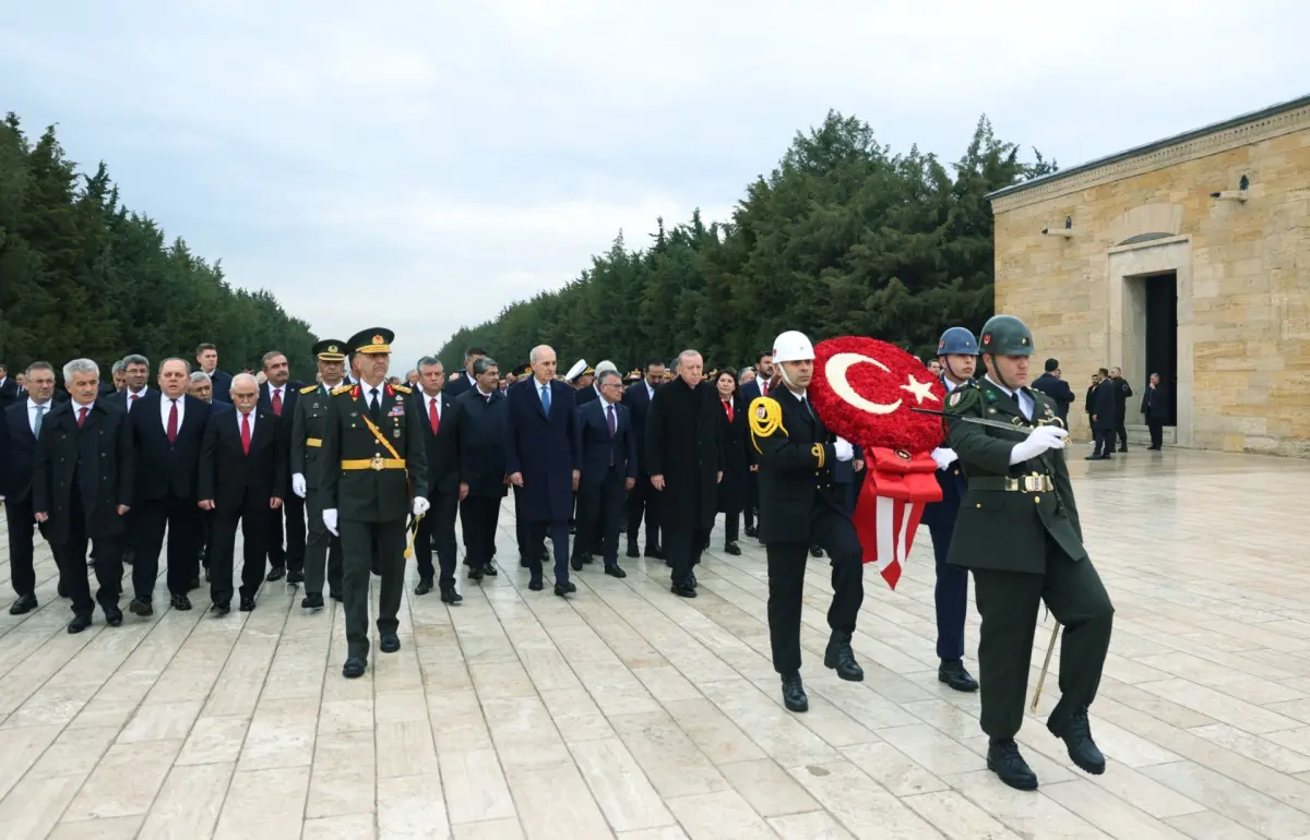 Erdoğan’dan Anıtkabir’de Türkiye Yüzyılı mesajı ANKARA – BHA Cumhurbaşkanı Recep Tayyip Erdoğan, 29 Ekim Cumhuriyet