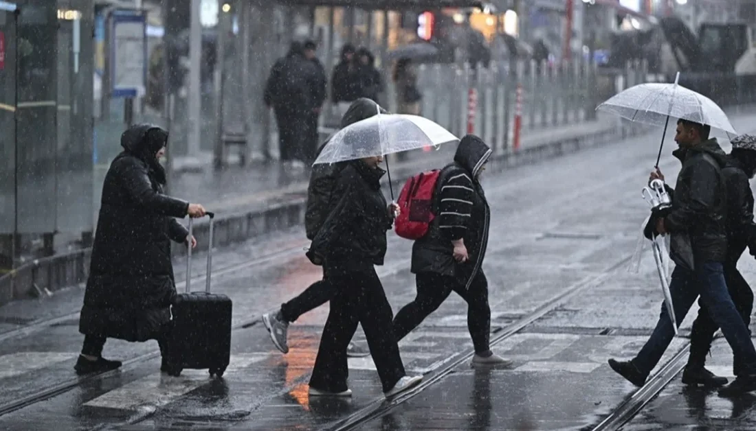 Hafta sonu planı yapanlar dikkat! Sağanak ve kuvvetli rüzgar geliyor ANKARA – BHA Marmara’nın doğusu, Akdeniz, İç Anadolu’nun güneyi, Orta