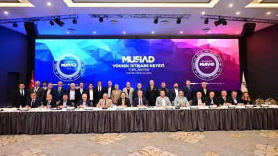 Ticaret Bakanı Ömer Bolat, MÜSİAD Yüksek İstişare Heyeti ile Bir