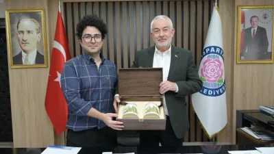 ISPARTA – BHA  Çin’de yaşayan ve sosyal medyada 40 milyon