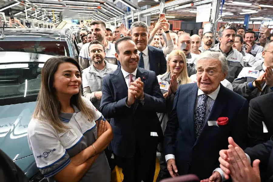 Otomotive 300 Milyon Dolarlık Yeni Yatırım Sanayi ve Teknoloji Bakanı Mehmet Fatih Kacır, Bursa’da 300 milyon
