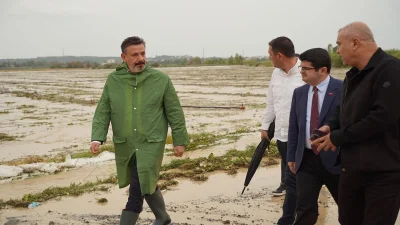 HATAY – BHA  Hatay’ın Arsuz ilçesinde etkili olan sağanak yağış