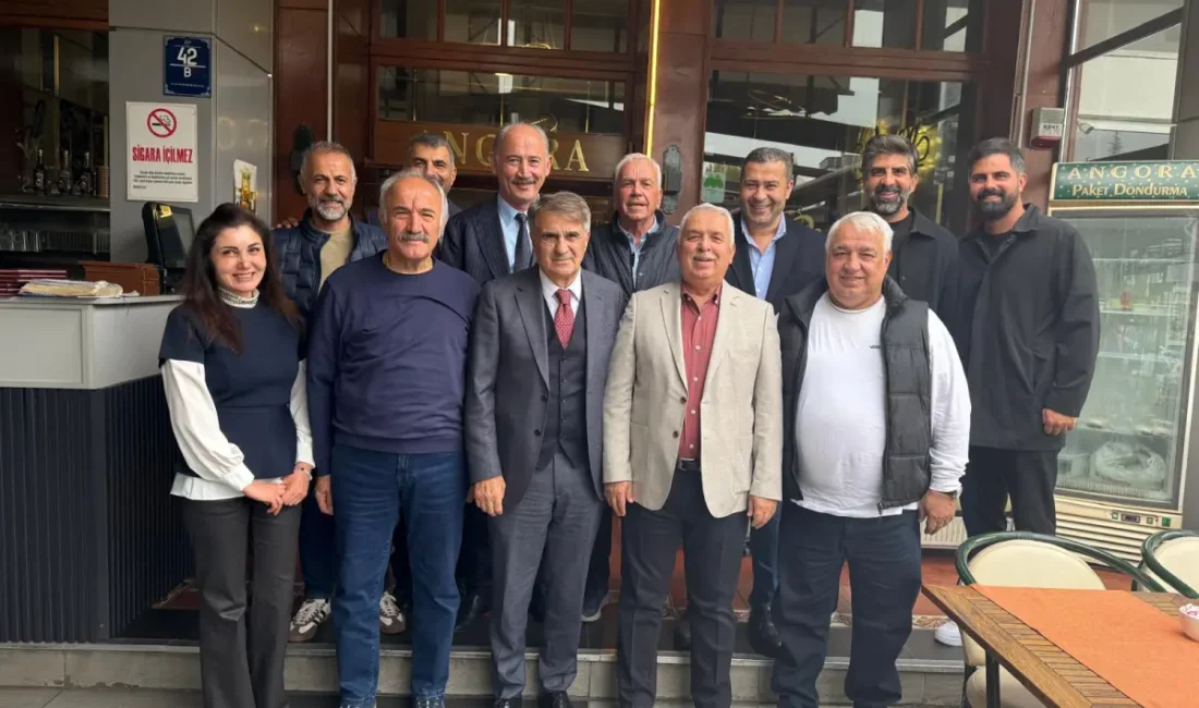 Şenol Güneş, Aziz Yıldırım ile görüştü! ANKARA – BHA Türk futbolunun önemli isimlerinden, A Milli Futbol