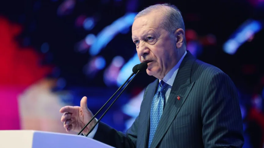 Erdoğan, “Fon meselesini süratle çözüyoruz” ANKARA – BHA Türkiye Büyük Millet Meclisinde (TBMM) 28. Dönem