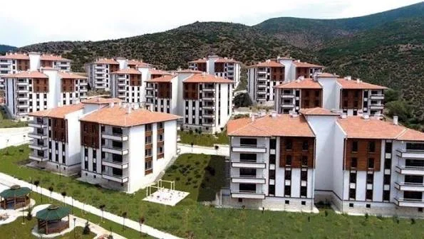 TOKİ’nin yüzde 25 indirim kampanyası sürüyor ANKARA – BHA Çevre, Şehircilik ve İklim Değişikliği Bakanlığı Toplu