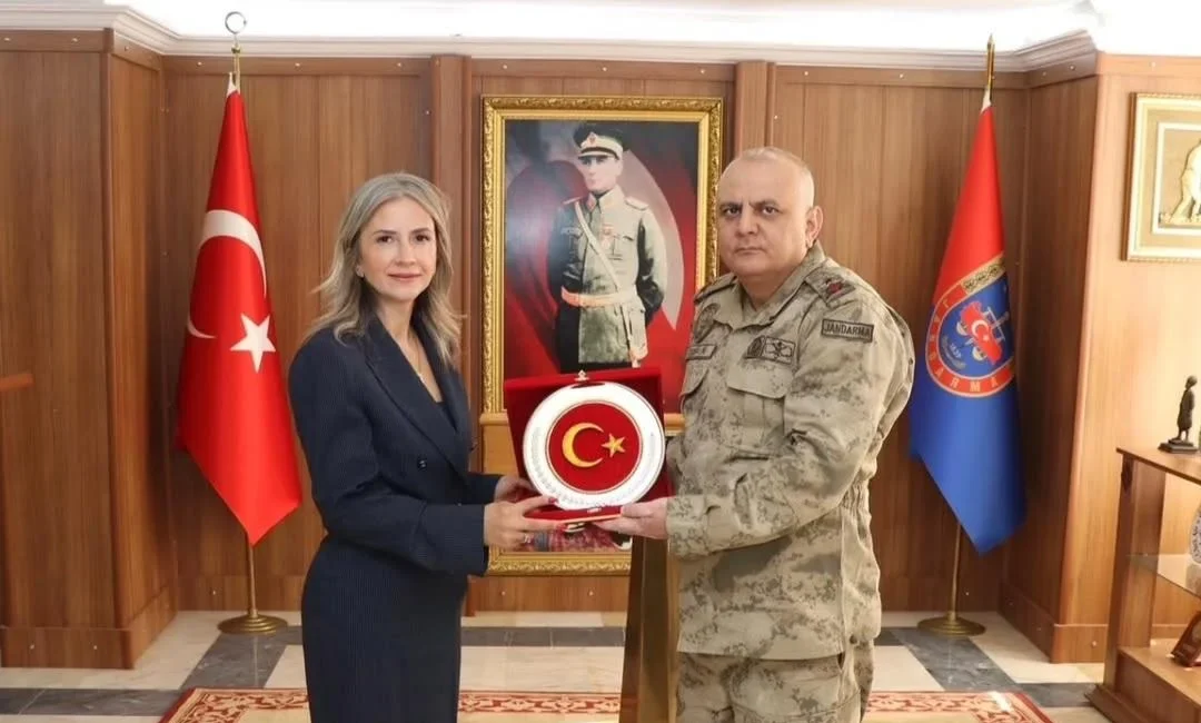 KARS – BHA Türk Kızılay Kars İl Başkanı Kübra Hüryurt
