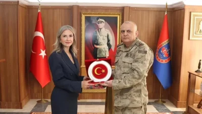 KARS – BHA Türk Kızılay Kars İl Başkanı Kübra Hüryurt