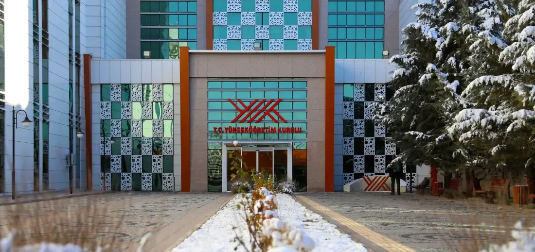 Yükseköğretim Kurulu (YÖK), üniversitelerde son bir haftada öne çıkan bilimsel
